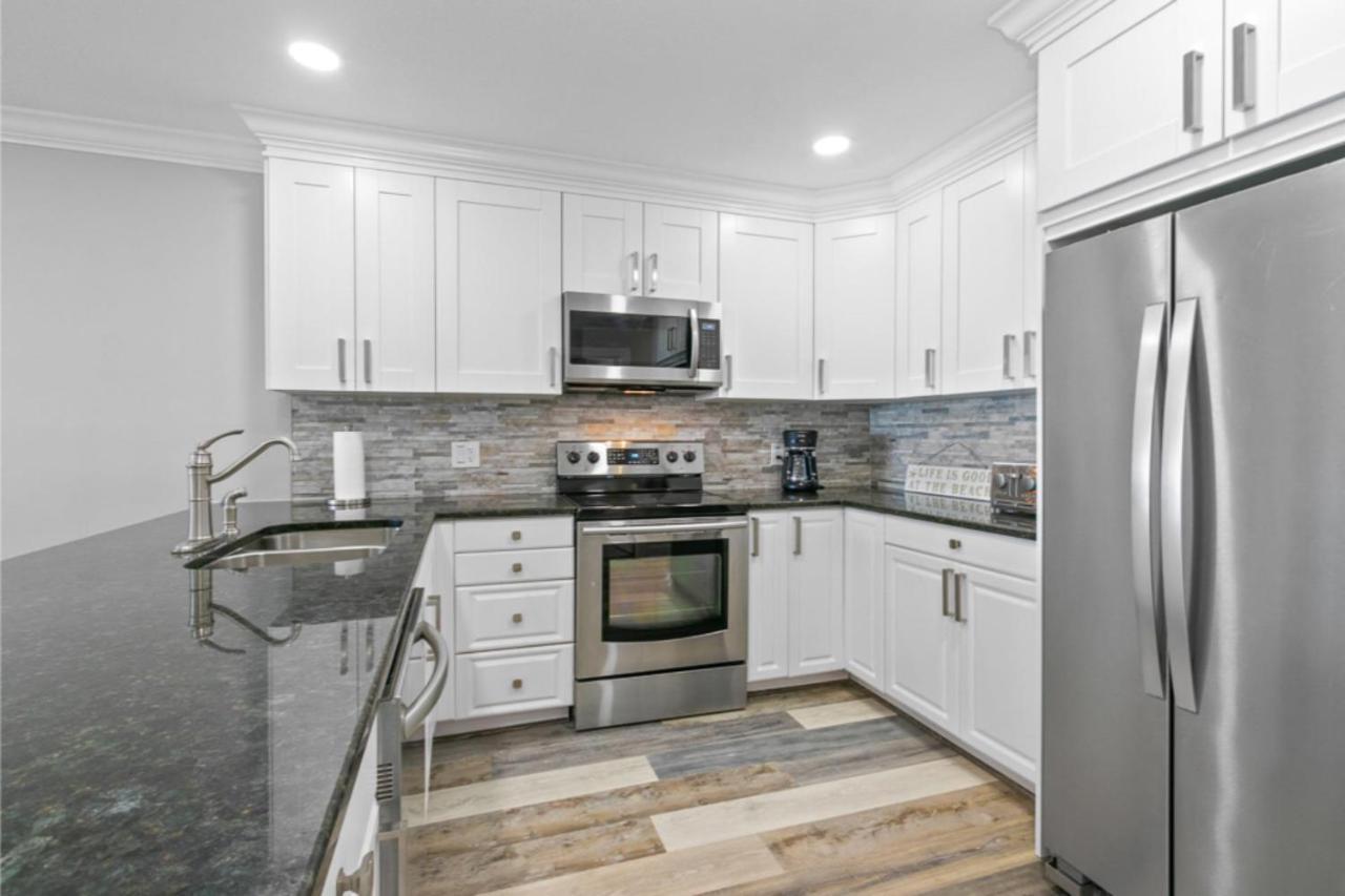 Gorgeous 3 Bedroom Condo In The Perfect Locationseaoats302 Сент-Піт-Біч Екстер'єр фото