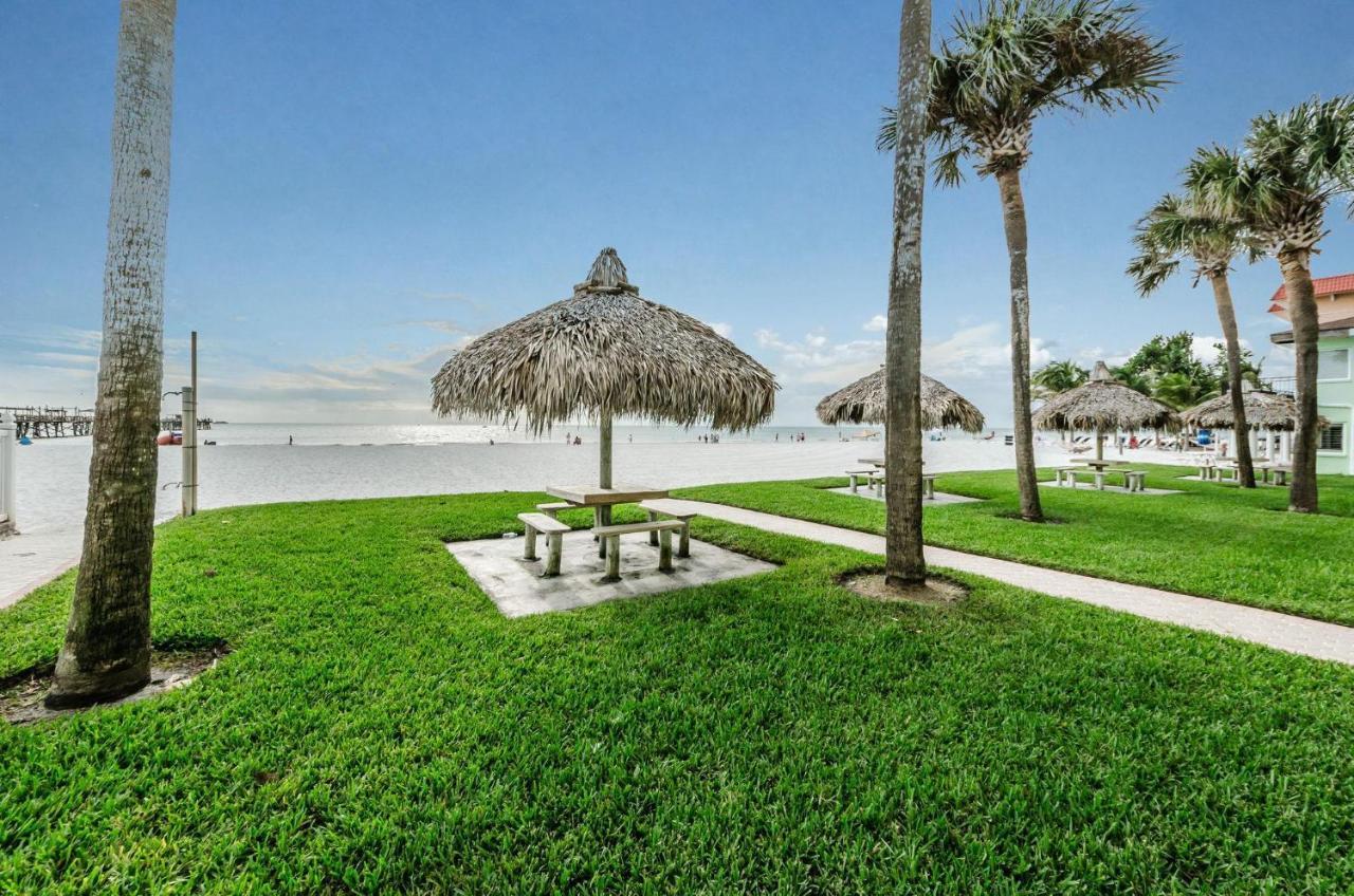 Gorgeous 3 Bedroom Condo In The Perfect Locationseaoats302 Сент-Піт-Біч Екстер'єр фото
