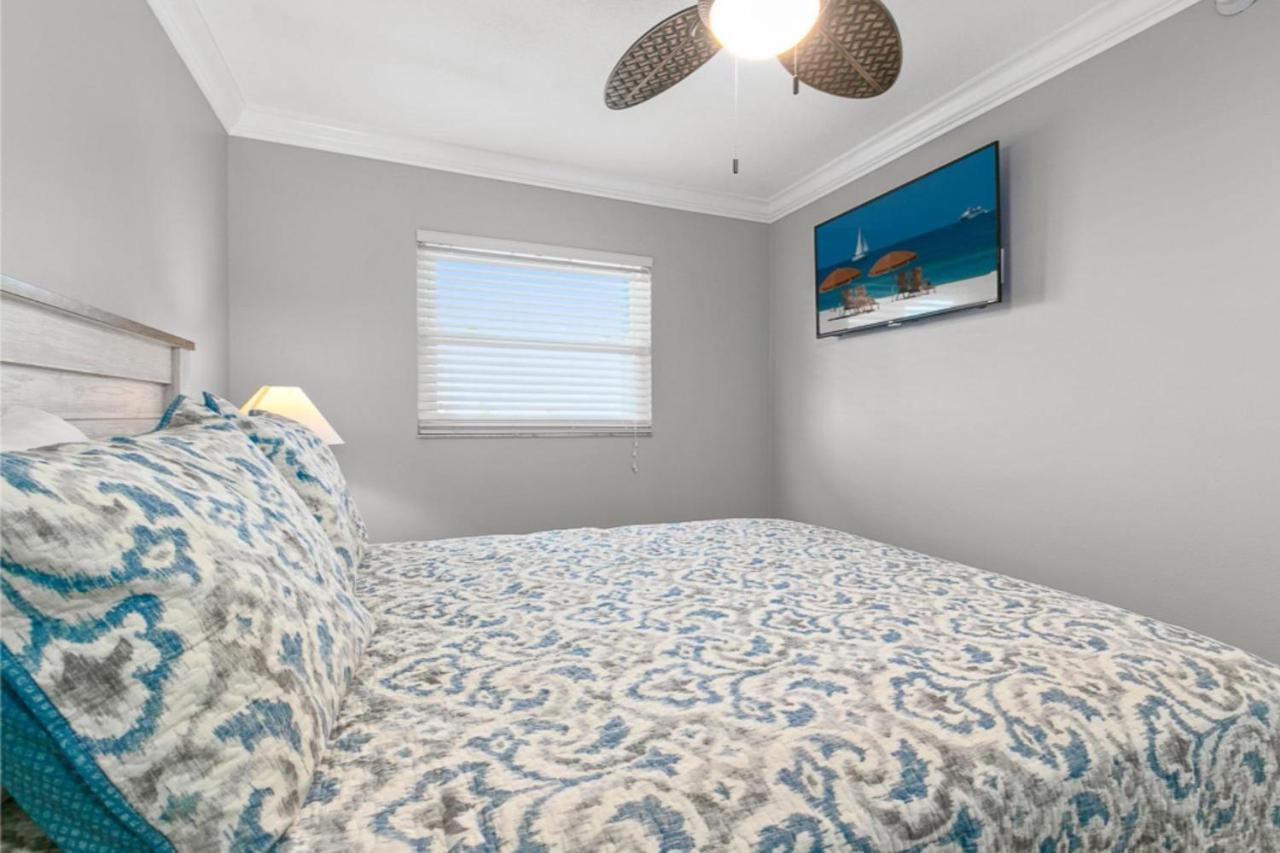 Gorgeous 3 Bedroom Condo In The Perfect Locationseaoats302 Сент-Піт-Біч Екстер'єр фото