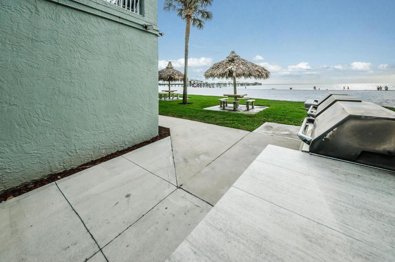 Gorgeous 3 Bedroom Condo In The Perfect Locationseaoats302 Сент-Піт-Біч Екстер'єр фото